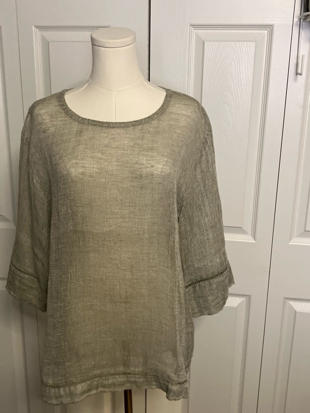 J Jill Lightweight Sheer Olive Green Women’s Linen Top